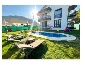 Luxury Villa With Private Pool And Garden Villa121